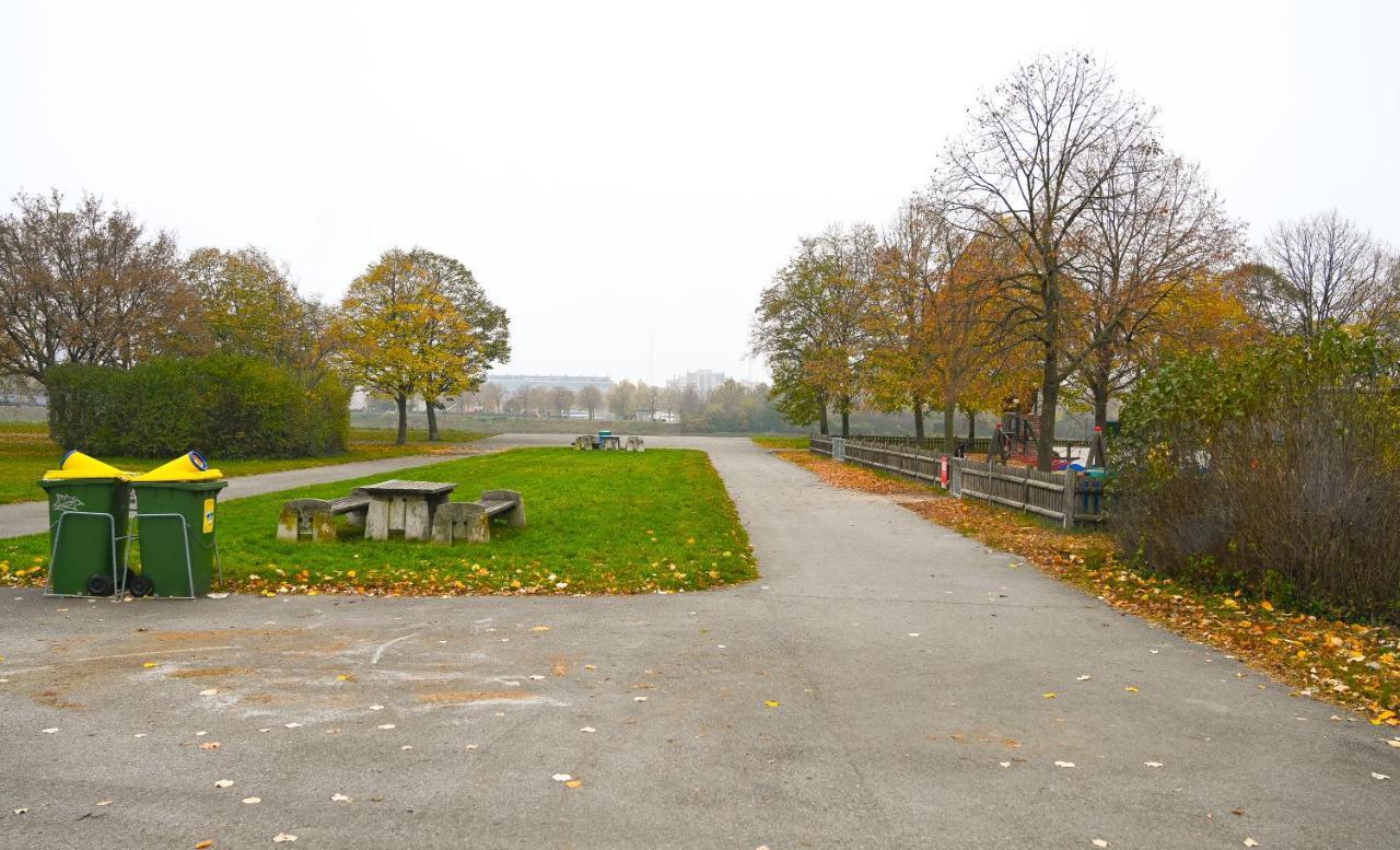 Highlight Suite Donaustadt เวียนนา ภายนอก รูปภาพ